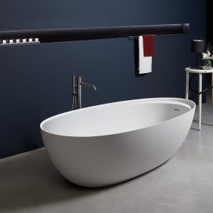 ANTONIO LUPI ECLIPSE OVAL CRISTALPLANT BATHTUB